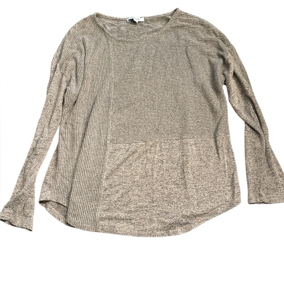 One Park Ave, Asymmetrical Long Sleeve Blouse - Picture 2 of 4